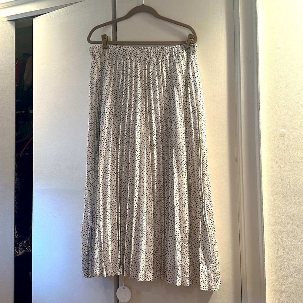 Long skirt so XL A.New target brand. Never worn!